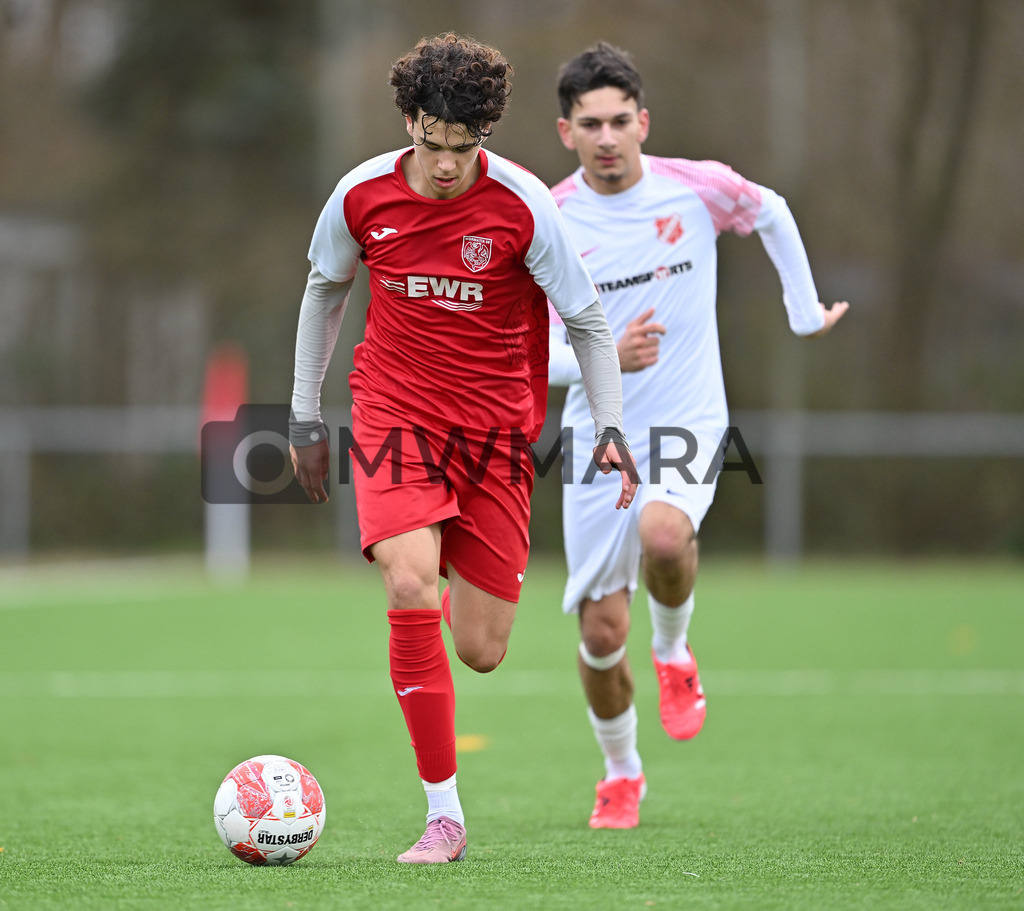 Fussball I Herren I Saison 2025-2026 I Bundesliga I 6. Spieltag I Eintracht Frankfurt - FC Bayern München  | MWMARA - Realisiert mit Pictrs.com