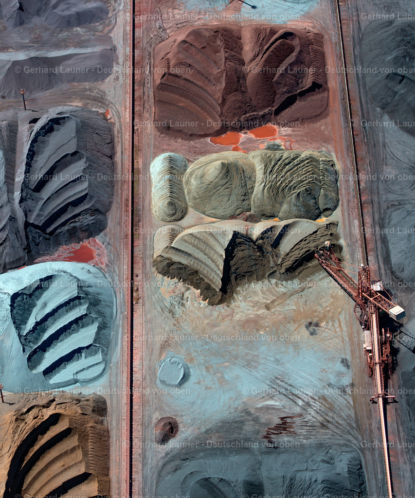 3801055 | farbiges Schüttgut im Sandauhafen, Freie und Hansestadt Hamburg