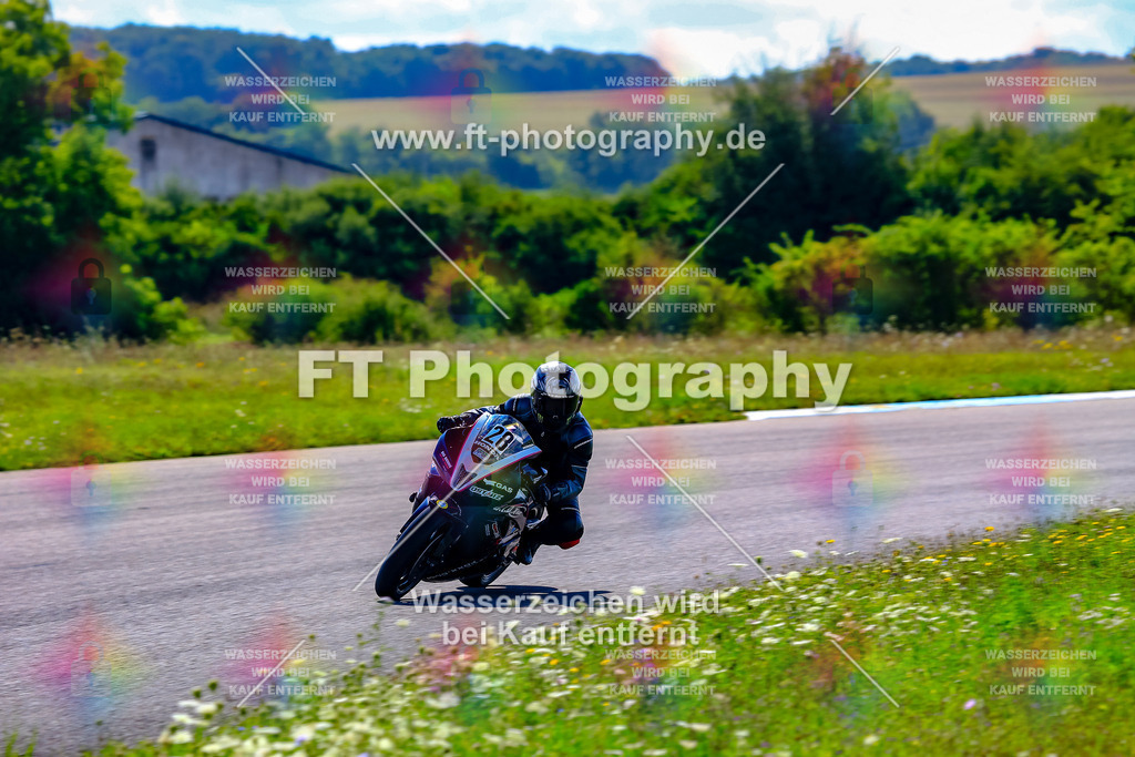 028-5602 | Hier findet Ihr Bilder von Touristenfahrten auf der Nürburgring Nordschleife oder von anderen Veranstaltungen die ich besucht habe. Viel Spass beim Durch Schauen 
