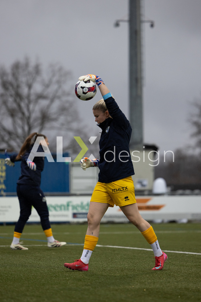 Fußball I Frauen I Saison 2025-2026 I AXA Women's Super League | Women I 14. Spieltag I Grasshoppers Club Zürich - FC Zürich I 14.02.2026 | 45 Laura Schneider (CH) (FC Luzern) – Tor - Realisiert mit Pictrs.com