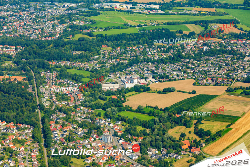 Schöne Luftaufnahme als Geschenk in Spork-Eichholz Detmold - Die Luftbildaufnahme wurde 2025 vom UL-Flugzeug heraus erstellt ( keine Drohne ) - Hochauflösende Luftaufnahme -Nicht vergleichbar mit Google Maps oder Satelittenbilder- Die Geschenkidee !Mit Lizenz und Bildrechte bestellbar