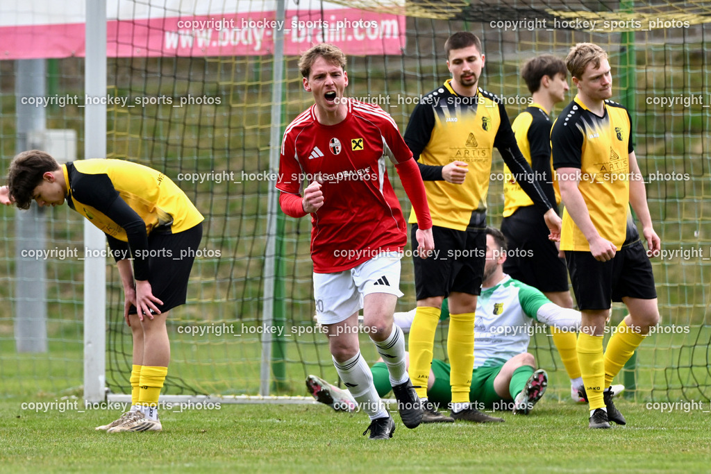 SV Arnoldstein vs. FC Union Sillian-Heinfels | Jubel #20 Marco Ortner FC Sillian, #14 Edis Sehic SV Arnoldstein, #8 Ruairidh James Johnson SV Arnoldstein, SV Arnoldstein vs. FC Union Sillian-Heinfels, SV Arnoldstein vs. FC Union Sillian-Heinfels am 29.03.2026 in Arnoldstein (Waldparkstadion Arnoldstein), Austria, (Photo by Bernd Stefan)