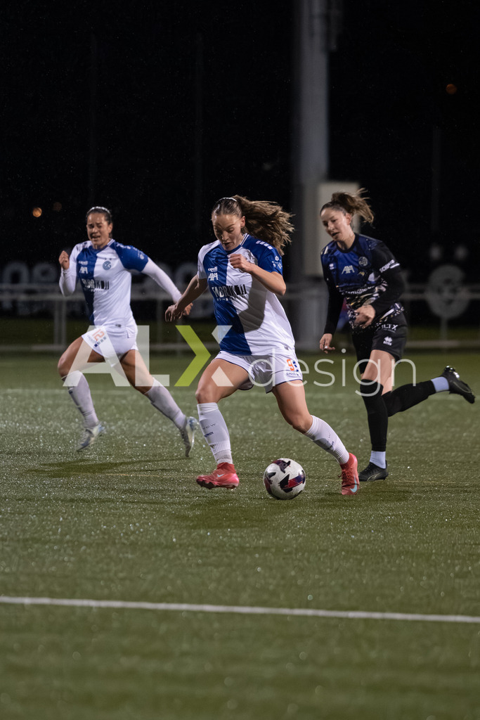 Fußball I Frauen I Saison 2025-2026 I AXA Women's Super League | Women I 14. Spieltag I Grasshoppers Club Zürich - FC Luzern I 14.02.2026 | 9 Brigitta Pulins (HU) (GC Zürich) – Angriff - Realisiert mit Pictrs.com