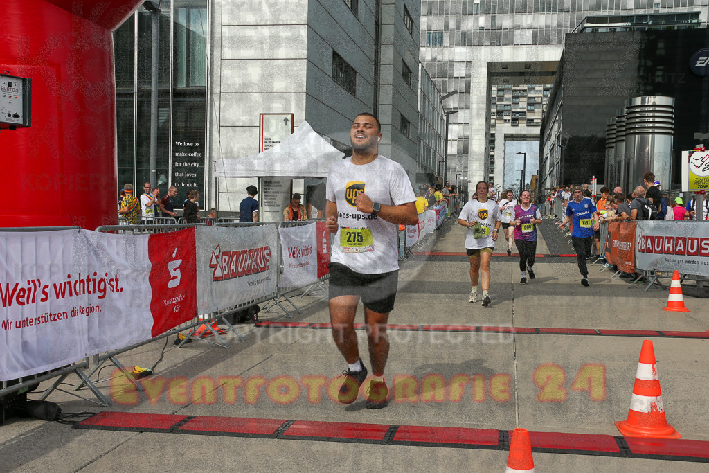 250920_1334_EX1_5600 | Sportfotografie im Rhein-Sieg Kreis, Köln, Bonn, NRW, Rheinland Pfalz, Hessen, etc. Unser Tätigkeitsfeld umfasst den Laufsport vom Volkslauf über den Marathon, Duathlon, Triathon bis zum Ultralauf wie Kölnpfad Ultra oder Schindertrail.