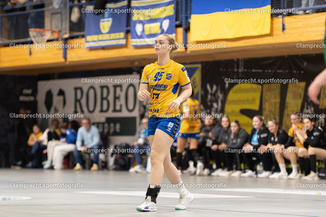 Handball I Frauen I Saison 2025-2026 I 3. Liga Nord I 16. Spieltag I SV Todesfelde - SC SFN Vechta 100 | Sophie Helene Stübinger (95, SV Todesfelde) - Realisiert mit Pictrs.com