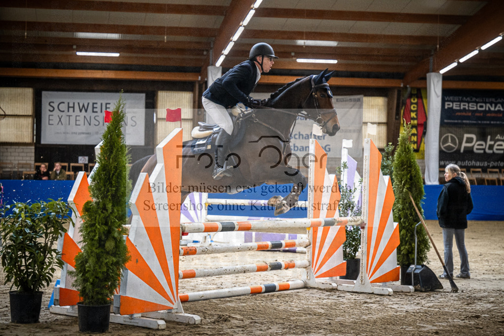 DOS_1612 | Entdecke hochwertige Reitturnierfotos von Foto Oger. Professionell, emotional und authentisch – jetzt Lieblingsmomente im Shop bestellen.Deutschlandweite Turnierfotografie. - Realisiert mit Pictrs.com