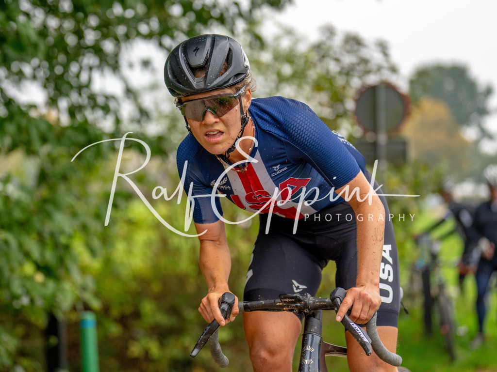 Ralf Eppink Photography 20251011_DSC00207 | Sportfotografie, Eventfotografie, Porträtfotografie, Radsport Fotograf, Triathlon Fotograf, Düsseldorf Fotograf, Köln Fotograf, Actionfotografie, Teamfotografie, Peoplefotografie, Business Portraits, Veranstaltungsfotografie, Reportagefotografie - Realisiert mit Pictrs.com