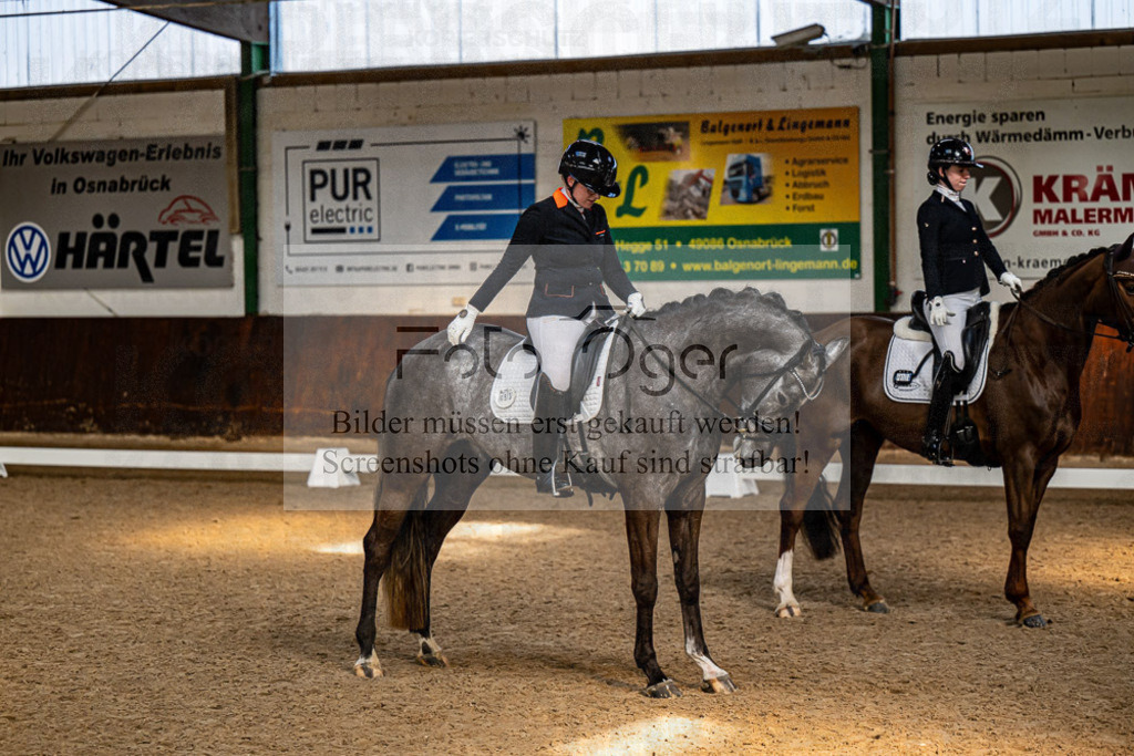 20240308-DOS_4397 | Entdecke hochwertige Reitturnierfotos von Foto Oger. Professionell, emotional und authentisch – jetzt Lieblingsmomente im Shop bestellen.Deutschlandweite Turnierfotografie. - Realisiert mit Pictrs.com