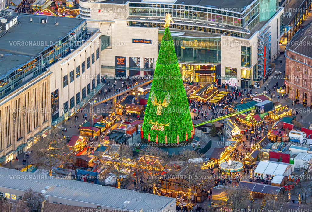 Dortmund251201485 | Luftbild, Weihnachtsmarkt und größter Weihnachtsbaum der Welt, Hansaplatz, City, Reinoldikirche , Alter Markt, Weihnachtszeit in Dortmund,  Dortmund, Ruhrgebiet, Nordrhein-Westfalen, Deutschland