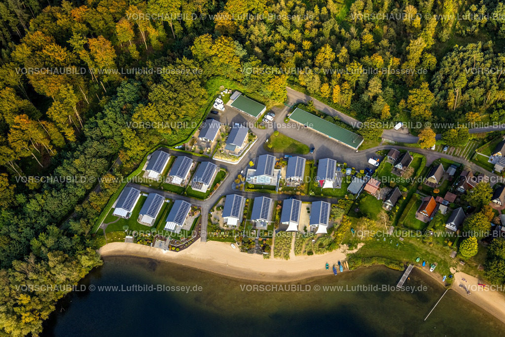 Isselburg241010350 | Luftbild, Wohnsiedlung Ferienpark Am Wolfssee mit Strand, Häuser mit Solardach, Vehlingen, Isselburg, Niederrhein, Nordrhein-Westfalen, Deutschland