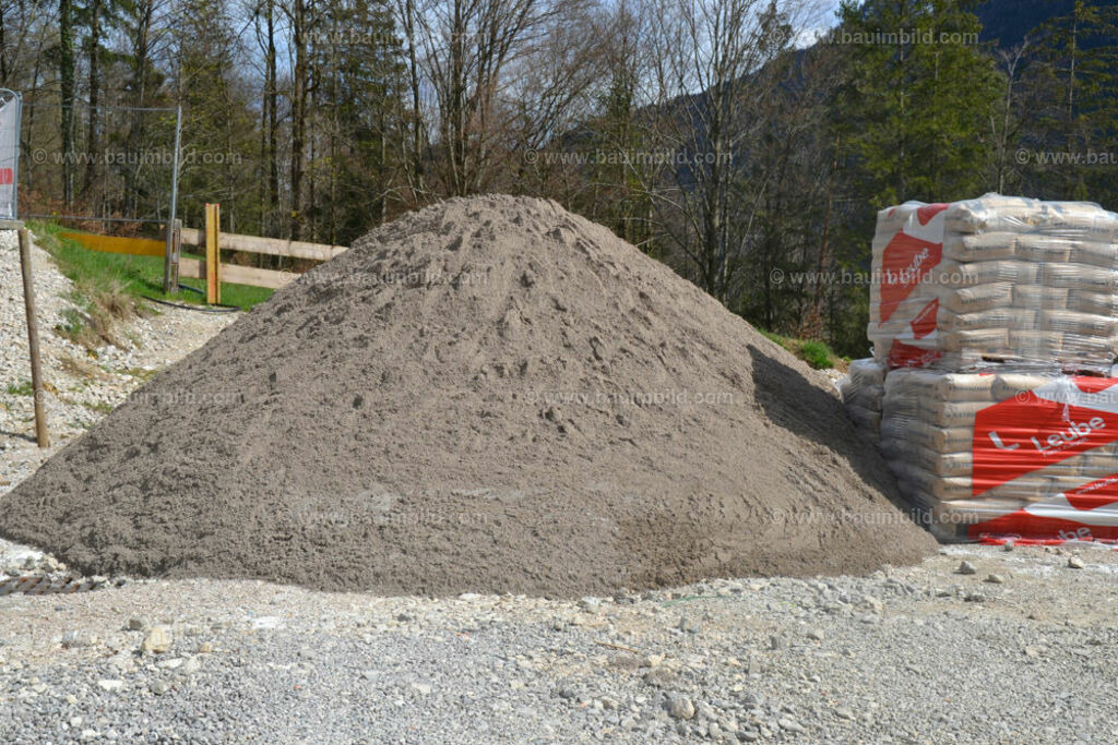 bib-lg19-fussbodenaufbau-0150 | Nach LV-Leistungsgruppen sortierte Detailfotos über den Bau eines Hauses. Alle Hausbau-Bilder direkt vom Urheber und Autor der Website Haus-Selber-Bauen.com