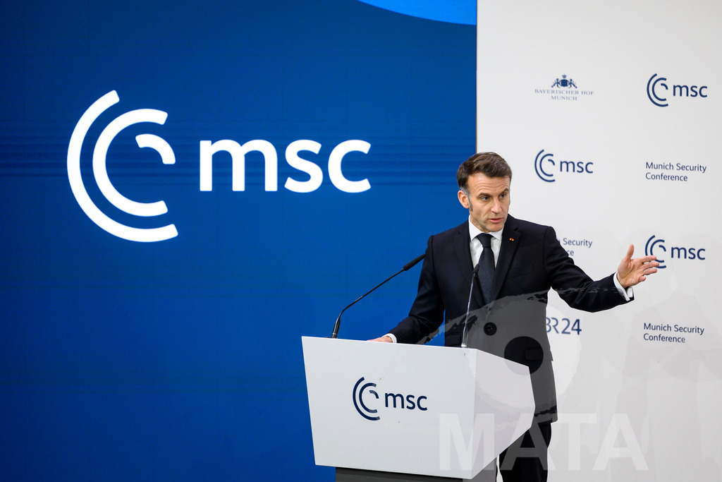 _DWI3901 | MATA IndoCon - Realisiert mit Pictrs.com