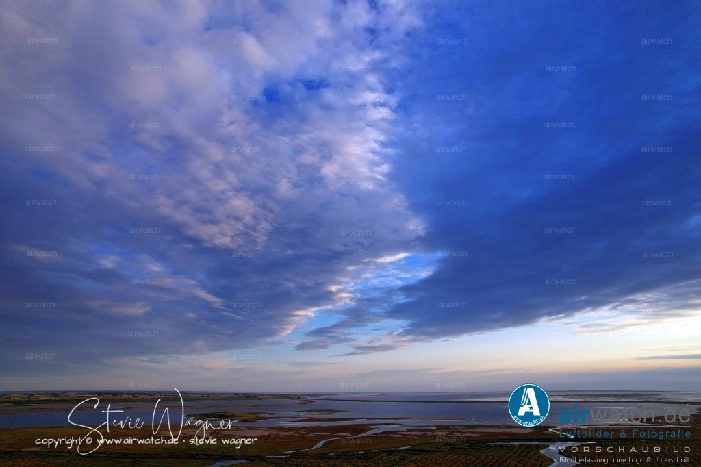 HattstedterKoog  & BeltringharderKoog | Entdecken Sie atemberaubende Luftbilder und Fotografien auf airwatch.de - Tauchen Sie ein in eine Welt voller faszinierender Aufnahmen aus der Vogelperspektive.