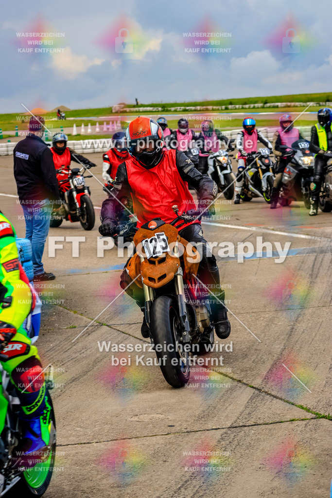 MotoTeam-9671 | Hier findet Ihr Bilder von Touristenfahrten auf der Nürburgring Nordschleife oder von anderen Veranstaltungen die ich besucht habe. Viel Spass beim Durch Schauen 