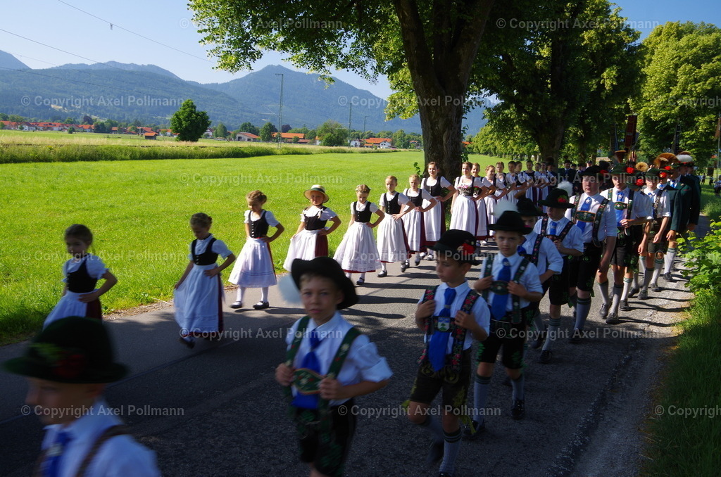 IMGP4874 | fotografiert von Axel PollmannLeonhardi Wallfahrt Benediktbeuern und Murnau, Fronleichnam, Fasching, Landschaft im Loisachtal und Benediktbeuern  - Realisiert mit Pictrs.com