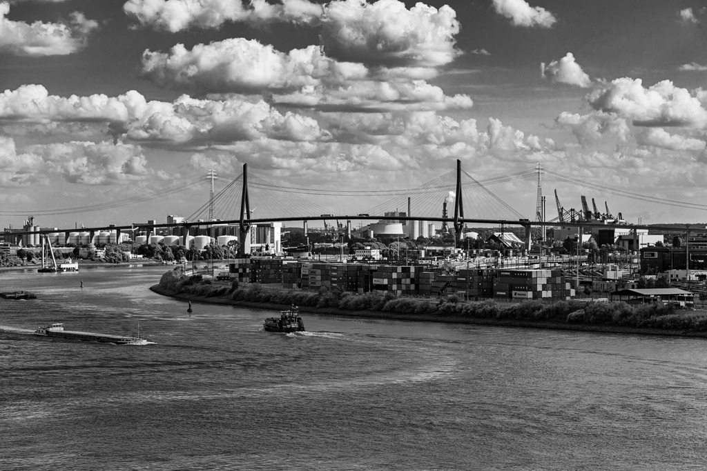 _MSC8863 | Fotografie, Shop, Art, Kunst, Feuer, Schwarzweiß, SW, BW, Black and White, Foto, Hamburg, Hamburger Hafen, Hamburg City, Hafen, Fotokunst, Photoart, Feuer, Feuerfotos, fire, fire photo - Realisiert mit Pictrs.com