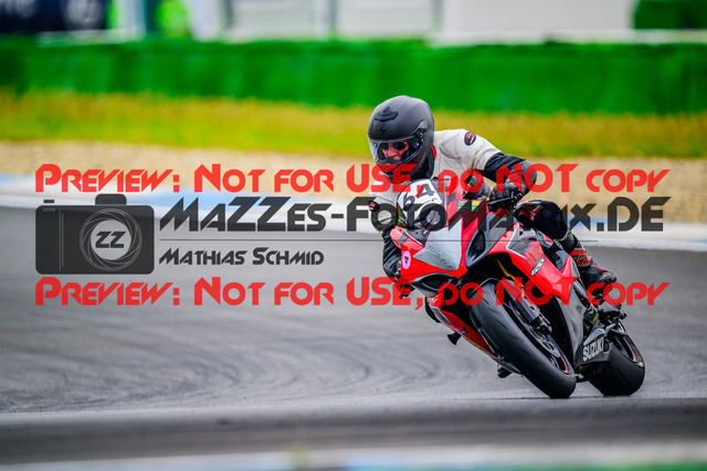 MaZZes_FotoMatrix_240614_6007705_7712 | GELB