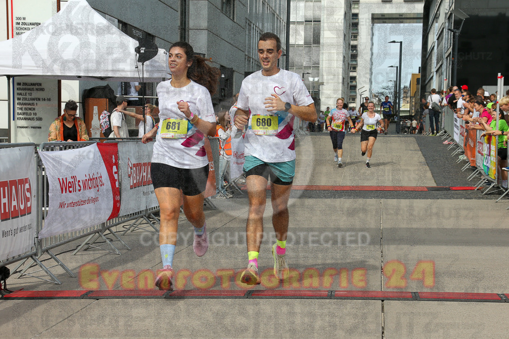 250920_1335_EX1_5706 | Sportfotografie im Rhein-Sieg Kreis, Köln, Bonn, NRW, Rheinland Pfalz, Hessen, etc. Unser Tätigkeitsfeld umfasst den Laufsport vom Volkslauf über den Marathon, Duathlon, Triathon bis zum Ultralauf wie Kölnpfad Ultra oder Schindertrail.