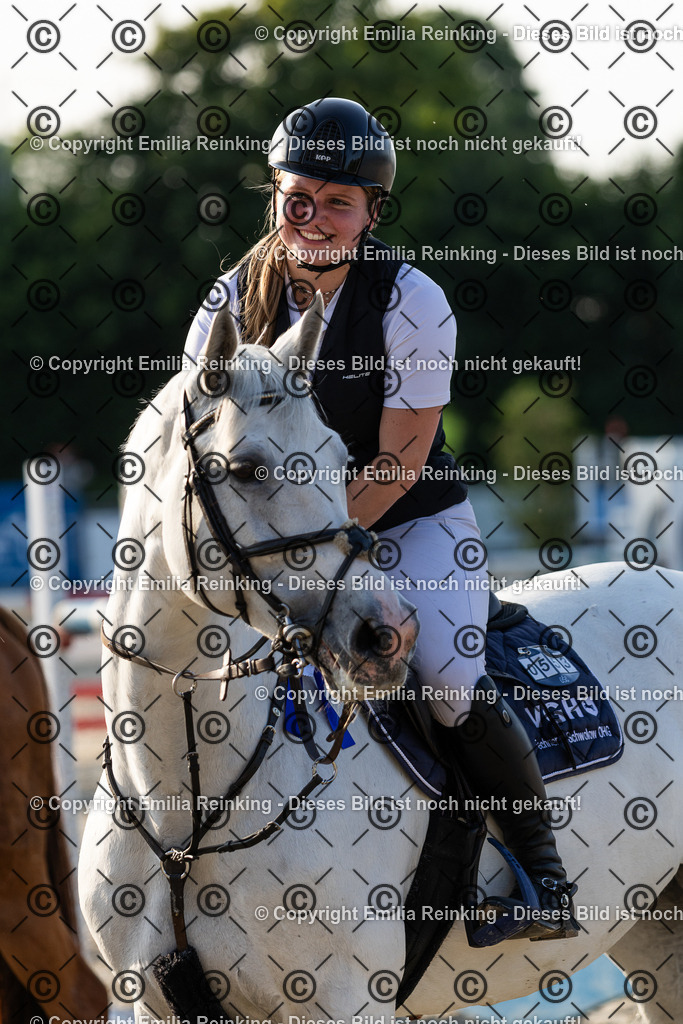 CL5A1593 | Emilia Reinking Fotografie - Realisiert mit Pictrs.com