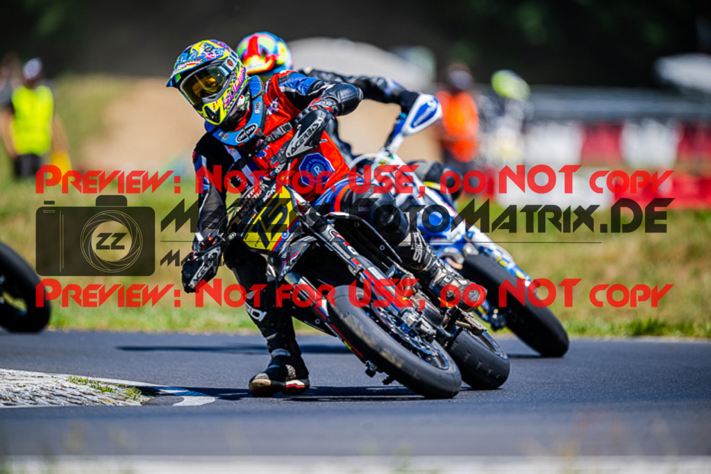 MaZZes_FotoMatrix_220702_9266 | UE40