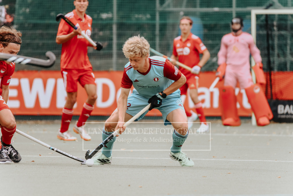 Herren_Bundesliga_02_F_RWK-UHC_21.09.25_Köln (295 von 471) | lanaschraderfotografie - Realisiert mit Pictrs.com