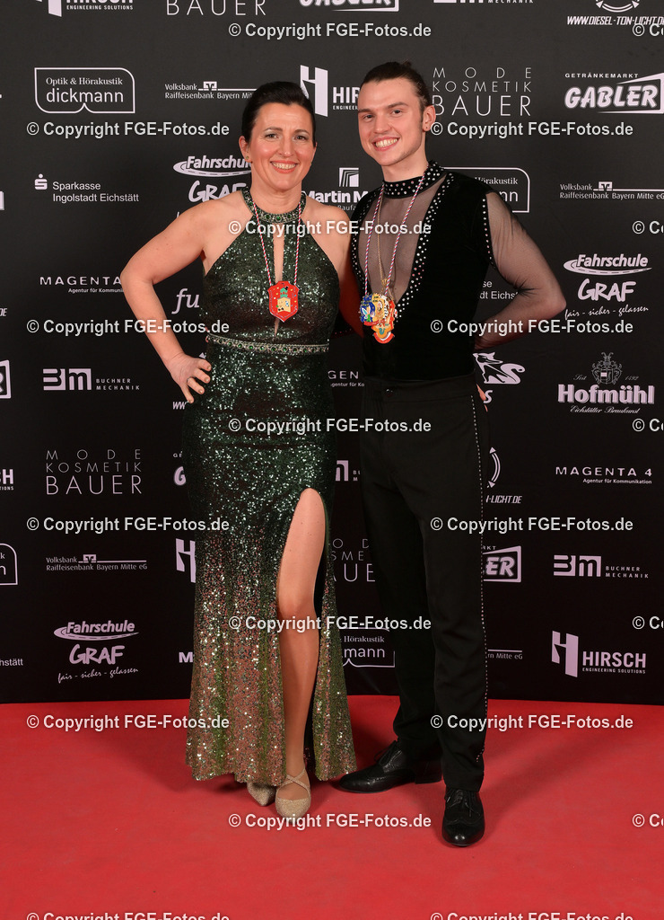 20240128-fge-fotos-0436 | Hofball der FGE am 28.01.2024 im Alten Stadttheater in Eichstätt. - Realisiert mit Pictrs.com