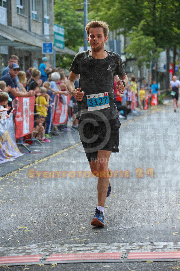 220625_1648_EX1_5074 | Sportfotografie im Rhein-Sieg Kreis, Köln, Bonn, NRW, Rheinland Pfalz, Hessen, etc. Unser Tätigkeitsfeld umfasst den Laufsport vom Volkslauf über den Marathon, Duathlon, Triathon bis zum Ultralauf wie Kölnpfad Ultra oder Schindertrail.