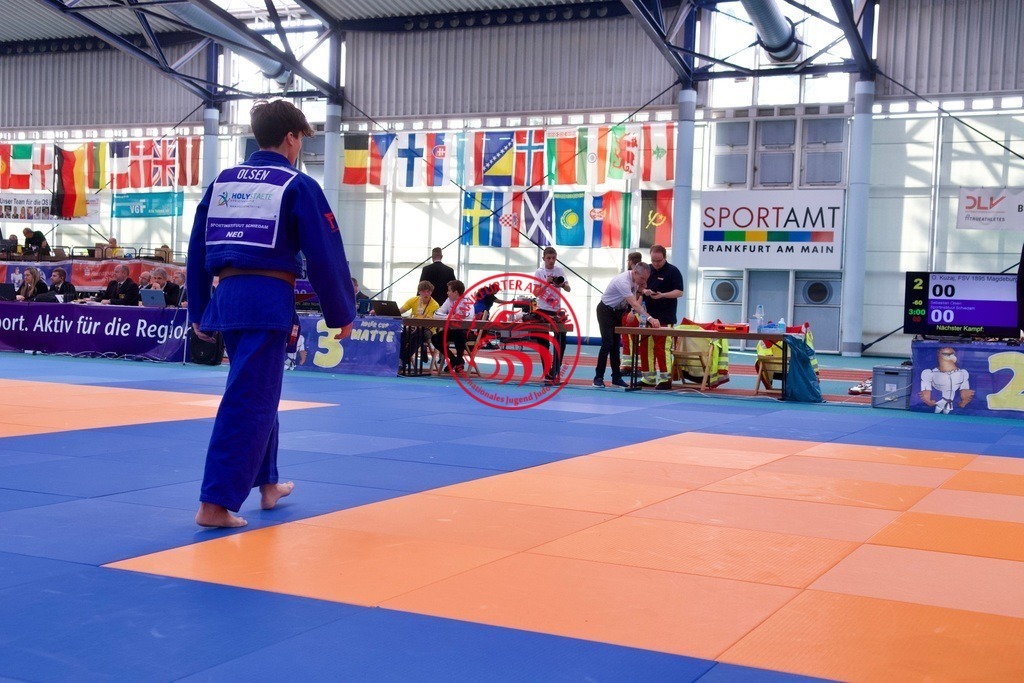 RAS_8161 | Fotos vom Adler Cup - Pictures from Adler Cup

Hier findet Ihr alle Eindrücke und großen Momente der Adler Cup Wochenenden. Here you will find all impressions and great moments of the Adler Cup weekends. - Realisiert mit Pictrs.com