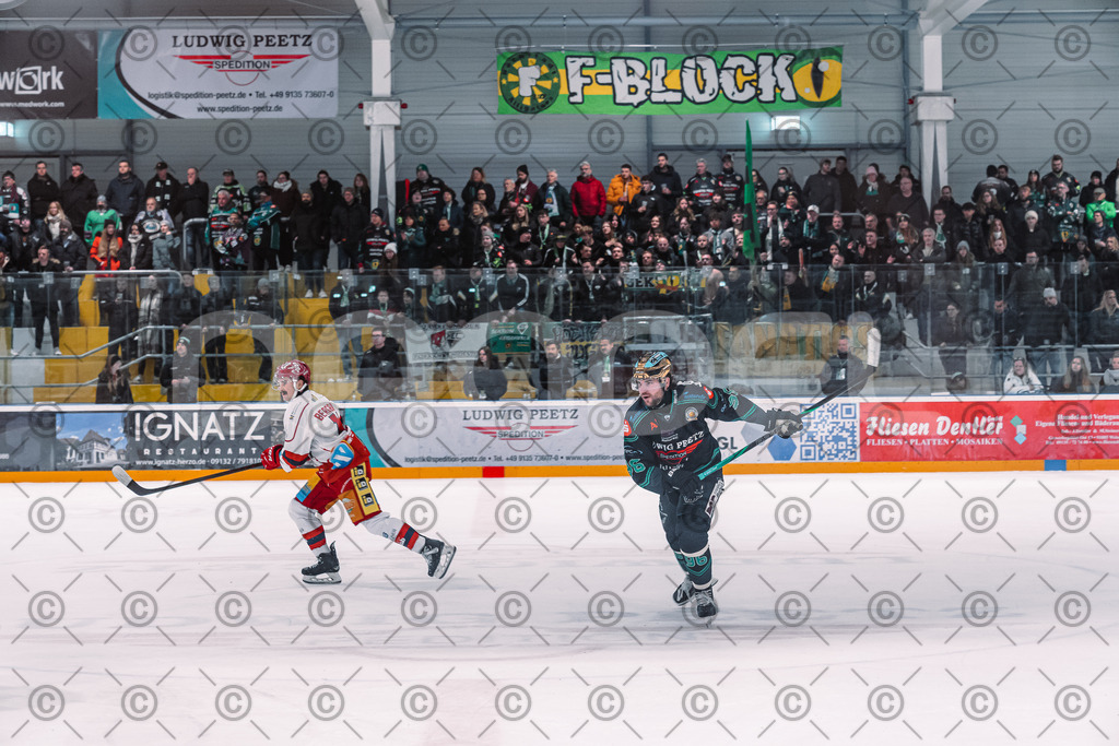 Alligators_vs_Deggendorf_30_11_2025-078 | Höchstadt Alligators Fotogalerie: Eishockey-Action aus Franken. Professionelle Spielfotos, Portraits & Stadionbilder zum Download. Jetzt entdecken! - Realisiert mit Pictrs.com