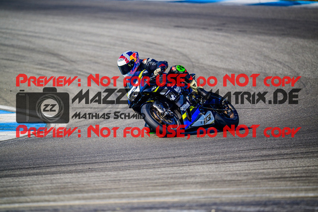 MaZZes_FotoMatrix_240520_6007705_2466 | WEISS