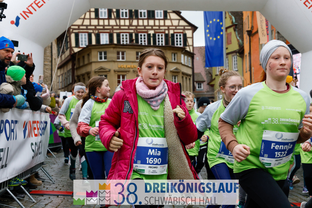 1700m Stadtwerke Jugendlauf | 3 Koenigslauf 2024 1700m Stadtwerke Jugendlauf - Realisiert mit Pictrs.com