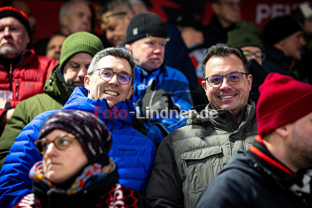 Peißenberg MINERS gegen VfE Ulm/Neu-Ulm DEVILS | Eishockey Bayernliga 2025/26 Vorrunde 24. Spieltag, Peißenberg MINERS gegen VfE Ulm/Neu-Ulm DEVILS, 20260104,,2026-01-04 in Peißenberg (flatbuy Arena Peißenberg), Frank Zellner, Christian QueckeCopyright: WolfgangxLindner www.foto-lindner.de