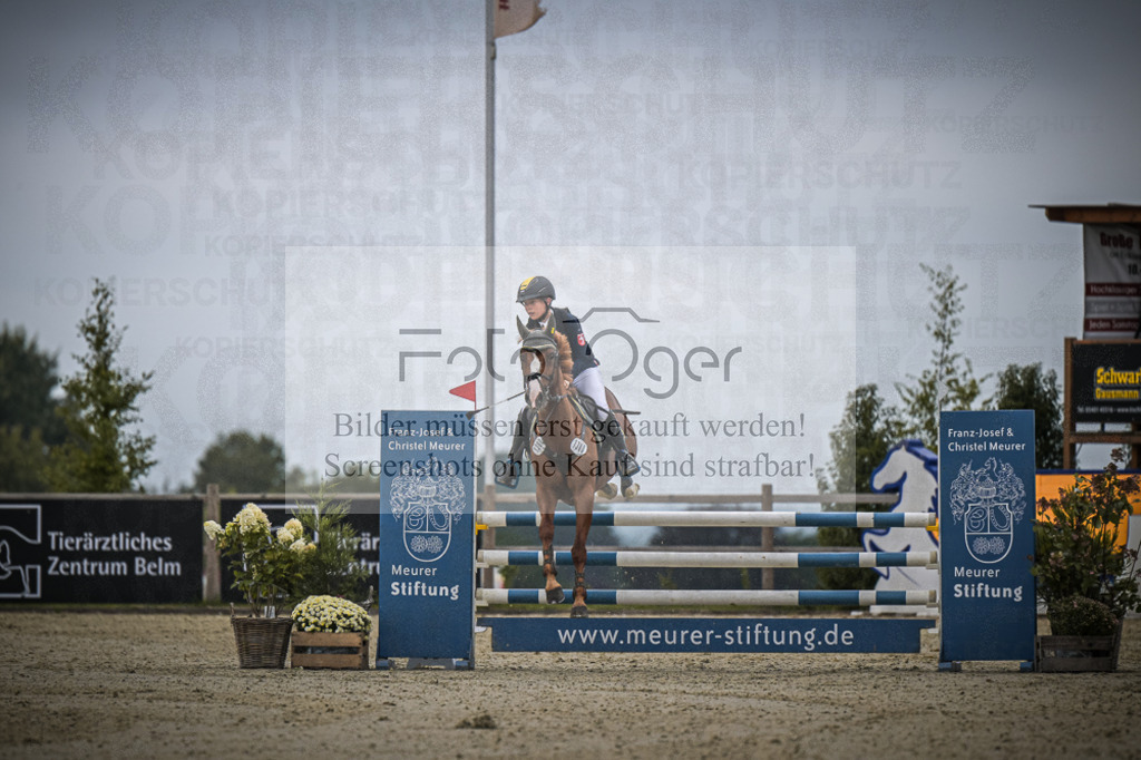 DOS_0059 | Entdecke hochwertige Reitturnierfotos von Foto Oger. Professionell, emotional und authentisch – jetzt Lieblingsmomente im Shop bestellen. - Realisiert mit Pictrs.com