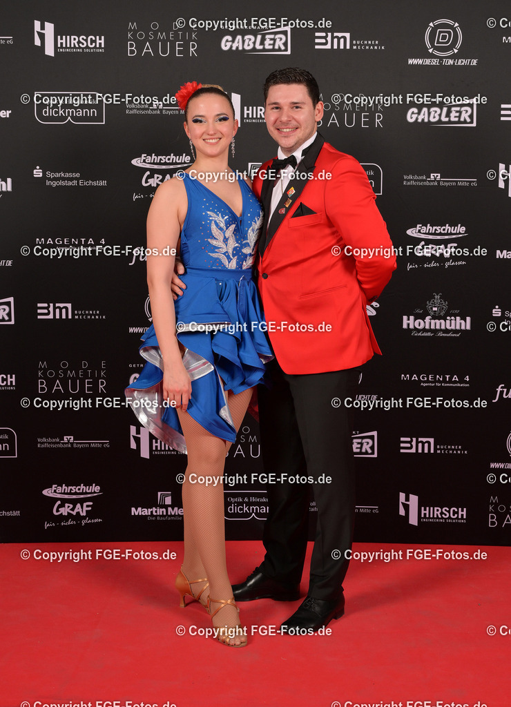 20240113-fge-fotos-0154 | Eröffnungsball der FGE am 13.01.2024 im Alten Stadttheater in Eichstätt. - Realisiert mit Pictrs.com