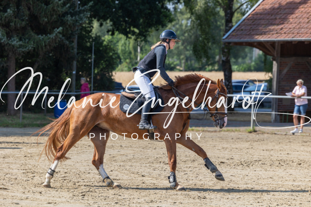 7I8A9676 | melanie-engelhardt-photography - Realisiert mit Pictrs.com