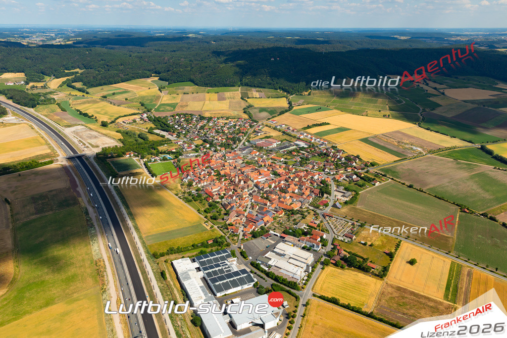 Das Luftbild zeigt :  Abtswind - Die Luftaufnahme wurde 2023 vom UL-Flugzeug aus erstellt ( keine Drohne ) - Hochauflösende Luftaufnahme - Für grossformatige Ausdrucke geeignet. Die Geschenkidee !Mit Lizenz und Bildrechte bestellbar