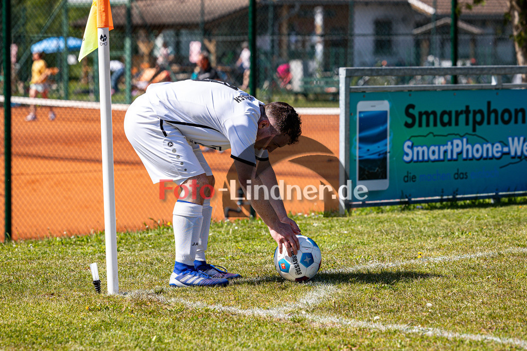 SG Hungerbach vs SV Eurasburg-Beuerberg | Meisterrunde Kreisklasse Gruppe C, SG Hungerbach vs SV Eurasburg-Beuerberg, 20240427,
Ecke Daniel HÖHLE (SGH 9),
2024-04-27 in Oberhasuen (Sportplatz Oberhasuen)
Daniel HÖHLE (SGH 9)
Copyright: WolfgangxLindner www.foto-lindner.de