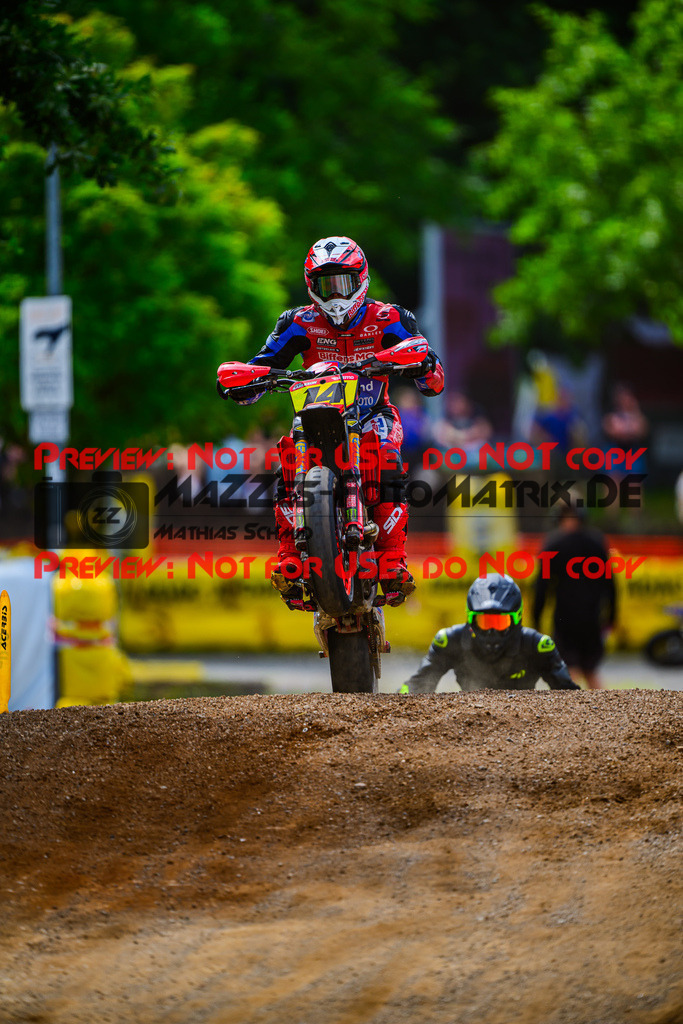 MaZZes_FotoMatrix_240817_6007705_8663 | S2