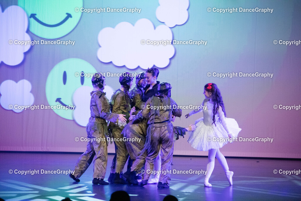 GPHY2422 | DanceGraphy - Realisiert mit Pictrs.com