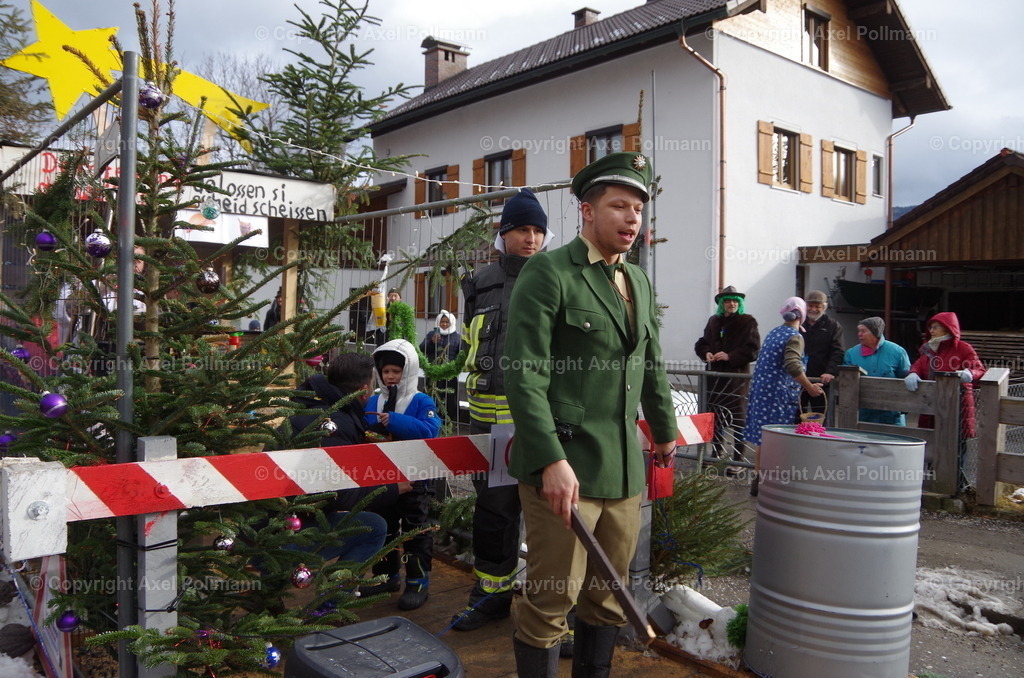 IMGP4028 | fotografiert von Axel PollmannLeonhardi Wallfahrt Benediktbeuern und Murnau, Fronleichnam, Fasching, Landschaft im Loisachtal und Benediktbeuern  - Realisiert mit Pictrs.com