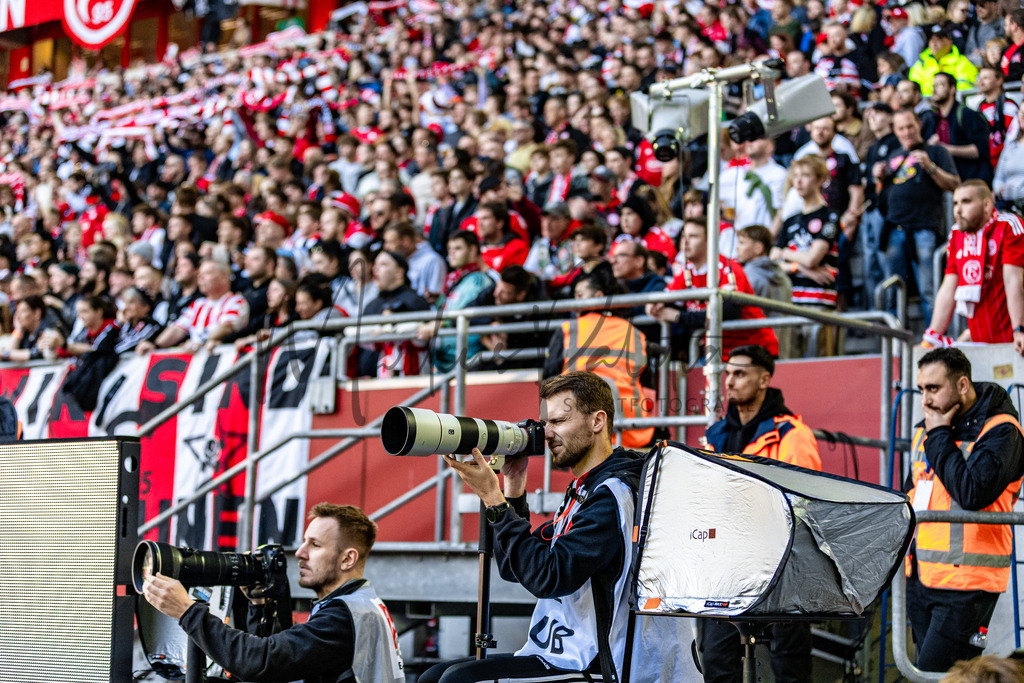 Fortuna Düsseldorf vs. Karlsruher SC | Düsseldorf, 30.04.2023: 2. Bundesliga, 30. Spieltag, Fortuna Düsseldorf gegen Karlsruher SC in der Merkur Arena in Düsseldorf. Foto: sportfotografie.ms | Markus Paletta - Realisiert mit Pictrs.com