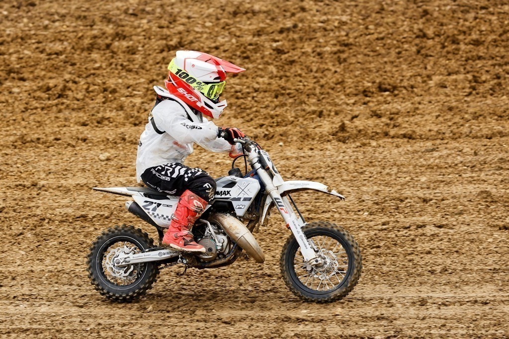 Motocross_Gerstetten_250802_1974 | Fotopresso – Sportfotografie in Heidenheim & Umgebung. Professionelle Sportfotografie für unvergessliche Momente. Dynamische Action-Shots, emotionale Szenen & hochwertige Bilder. - Realisiert mit Pictrs.com