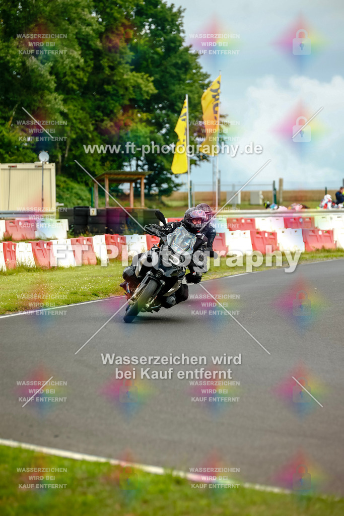 VBK-4377 | Hier findet Ihr Bilder von Touristenfahrten auf der Nürburgring Nordschleife oder von anderen Veranstaltungen die ich besucht habe. Viel Spass beim Durch Schauen 