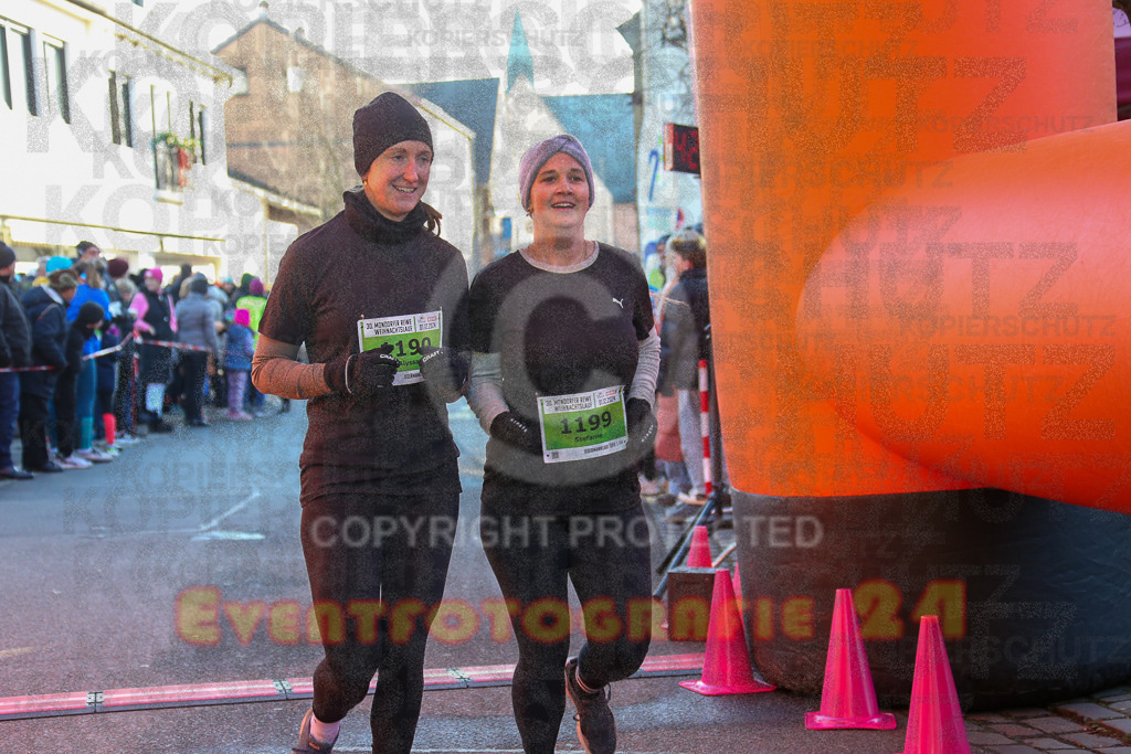 241201_1107_EX1_0081 | Sportfotografie im Rhein-Sieg Kreis, Köln, Bonn, NRW, Rheinland Pfalz, Hessen, etc. Unser Tätigkeitsfeld umfasst den Laufsport vom Volkslauf über den Marathon, Duathlon, Triathon bis zum Ultralauf wie Kölnpfad Ultra oder Schindertrail.