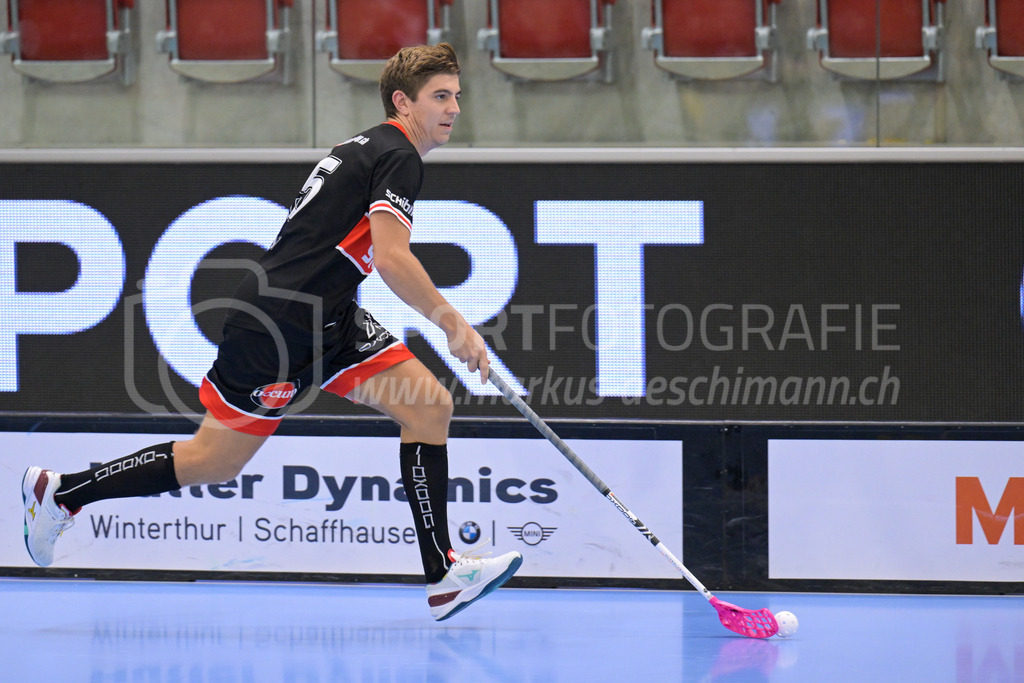 HC Rychenberg vs UHC Uster - 14. October 2022 | HC Rychenberg vs UHC Uster
AXA Arena, Winterthur
Remo Gallati (#15 UHC Uster)
Bild: Sportfotografie Markus Aeschimann | www.markus-aeschimann.ch - Realisiert mit Pictrs.com