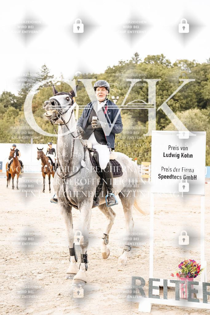 CK704233 | Turnierfotografie Pferdefotografie Trier Rheinland-Pfalz Pferdesport Reitsport Tierfotografie Sportfotografie Pferdevideo Pferdevideografie Equestrianvideography equestrianphotography  - Realisiert mit Pictrs.com
