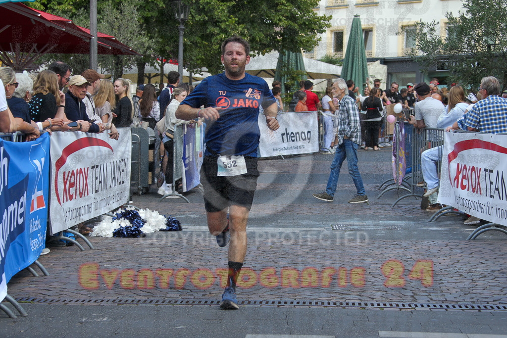 250824_1447_EV4_2218 | Sportfotografie im Rhein-Sieg Kreis, Köln, Bonn, NRW, Rheinland Pfalz, Hessen, etc. Unser Tätigkeitsfeld umfasst den Laufsport vom Volkslauf über den Marathon, Duathlon, Triathon bis zum Ultralauf wie Kölnpfad Ultra oder Schindertrail.