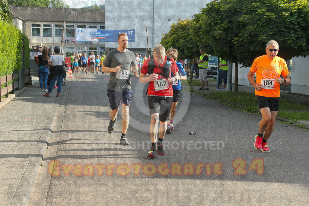 230804_1809_EX1_3727 | Sportfotografie im Rhein-Sieg Kreis, Köln, Bonn, NRW, Rheinland Pfalz, Hessen, etc. Unser Tätigkeitsfeld umfasst den Laufsport vom Volkslauf über den Marathon, Duathlon, Triathon bis zum Ultralauf wie Kölnpfad Ultra oder Schindertrail.