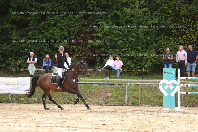 HG9A0496 | laurarinckfotografie - Realisiert mit Pictrs.com