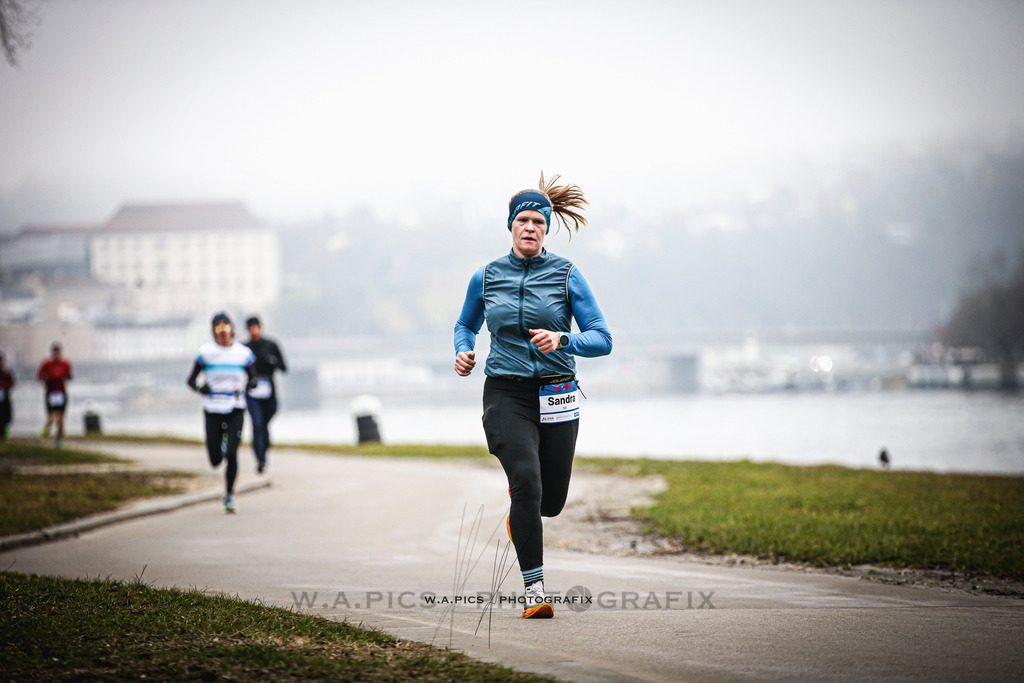 ..... | Linz, AUSTRIA,14. Dezember 25, ALOHA WINTERLAUF DEZEMBER 25 , Image shows: Photo: WAPICS / Andreas Willdoner
